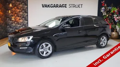 Gebruikt 2016 Volvo V60 Stationwagen | € 17.999 (Eerlijke prijs)