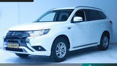 Wit Gebruikt 2019 Mitsubishi Outlander P-HEV SUV | € 21.745 (Eerlijke prijs)