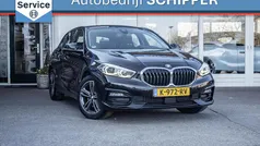 Zwart Gebruikt 2021 BMW 118 Executive Hatchback | € 22.950 (Eerlijke prijs)