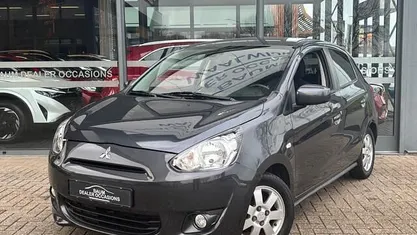 Grijs Gebruikt 2015 Mitsubishi Space Star Hatchback | € 5.750 (Eerlijke prijs)