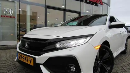 Wit Gebruikt 2017 Honda Civic Executive Hatchback | € 15.950 (Eerlijke prijs)