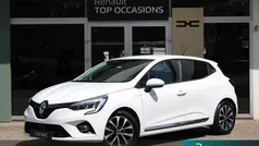 Wit Gebruikt 2021 Renault Clio V Zen Hatchback | € 17.745 (Goede deal)