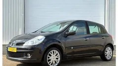 Zwart Gebruikt 2009 Renault Clio II Hatchback | € 2.599 (Eerlijke prijs)