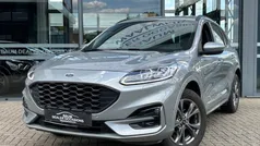 Grijs, metallic lak Gebruikt 2023 Ford Kuga ST-Line X SUV | € 29.950 (Eerlijke prijs)