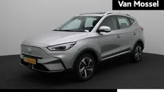 Grijs Gebruikt 2023 MG ZS Luxury Sedan | € 21.444 (Eerlijke prijs)