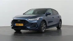 Gebruikt 2022 Ford Focus ST-Line Hatchback | € 23.330 (Eerlijke prijs)
