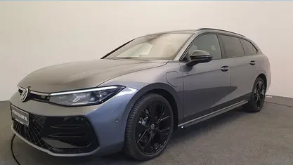 Occasion VW Passat R-line 272 PK (200 kW) 2025 Stationwagen