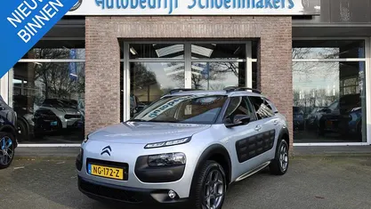 Grijs Occasion 2017 Citroën C4 PureTech SUV | € 7.985 (Eerlijke prijs)