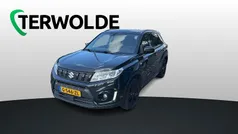 Zwart Gebruikt 2020 Suzuki Vitara SUV | € 20.845 (Eerlijke prijs)