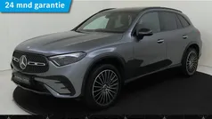 Grijs, metallic lak Gebruikt 2023 Mercedes GLC300e AMG Line Premium SUV | € 64.945 (Eerlijke prijs)