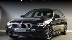 Zwart Gebruikt 2021 BMW 530e Executive Stationwagen | € 42.445 (Eerlijke prijs)