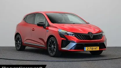 Occasion 2024 Renault Clio V Esprit Alpine Hatchback | € 24.840 (Eerlijke prijs)