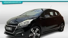 Zwart, metallic lak Gebruikt 2017 Peugeot 208 GT-line Hatchback | € 9.895 (Eerlijke prijs)