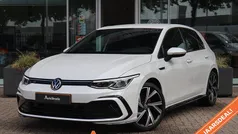 Gebruikt 2021 VW Golf VIII R-line Hatchback | € 21.700 (Eerlijke prijs)