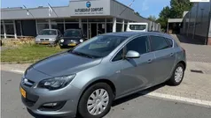 Grijs Gebruikt 2014 Opel Astra Design Edition Hatchback | € 6.499 (Eerlijke prijs)