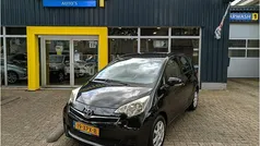 Zwart Gebruikt 2012 Toyota Verso-S Comfort MPV | € 9.995 (Eerlijke prijs)