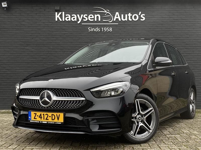 Zwart Gebruikt 2022 Mercedes B250 AMG line MPV | € 28.950 (Eerlijke prijs) - Afbeelding 1/4
