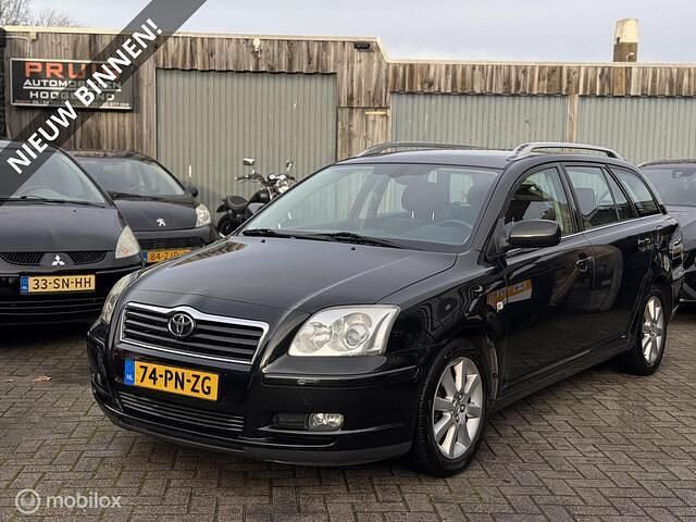 Zwart Gebruikt 2004 Toyota Avensis Stationwagen | € 1.995 (Super prijs) - Afbeelding 1/4