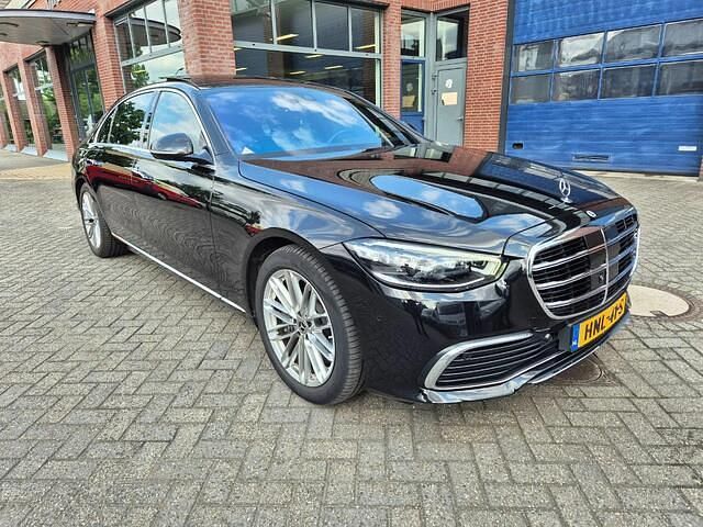 Occasion Mercedes S580 AMG line 366 PK (269 kW) 2023 Zwart (metallic) Sedan