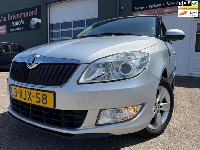 Grijs Gebruikt 2014 Skoda Fabia Drive Stationwagen | € 5.899 (Eerlijke prijs) - Afbeelding 1/4