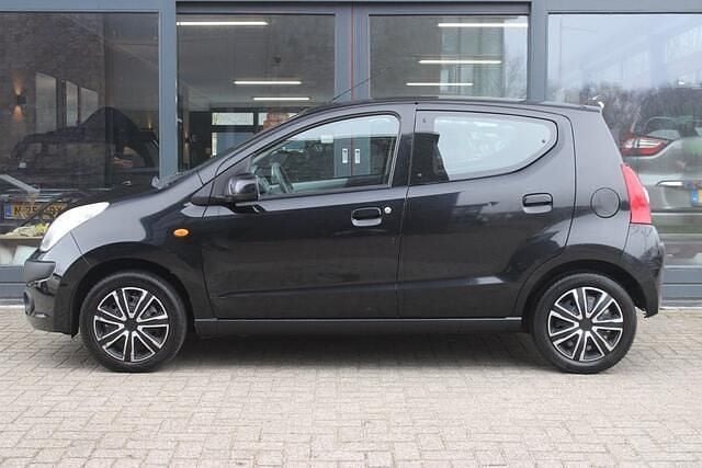 Occasion Nissan Pixo Acenta 68 PK (50 kW) 2010 Zwart Hatchback