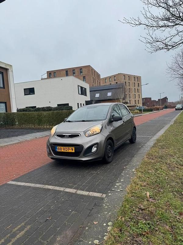 Occasion 2011 Kia Picanto Hatchback | € 1.450 (Super prijs) - Afbeelding 1/4