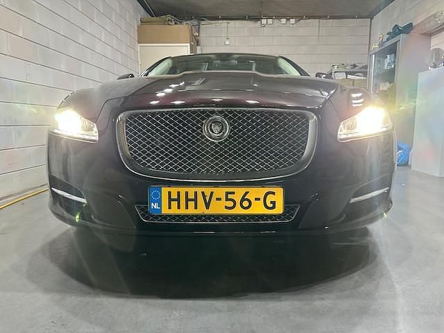 Occasion Jaguar XJ Portfolio 275 PK (202 kW) 2010 Rood Sedan