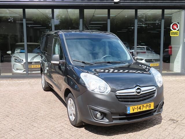 Occasion Opel Combo Edition 97 PK (71 kW) 2018 Zwart MPV