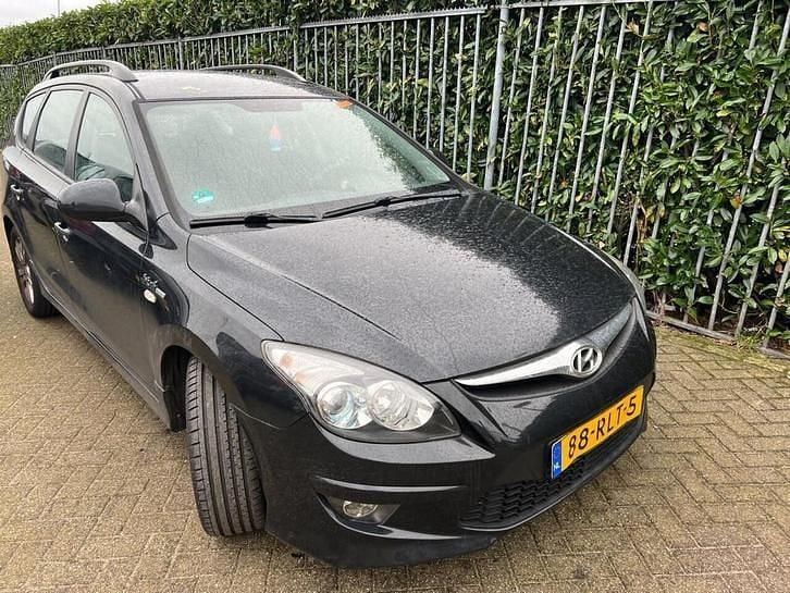 Occasion Hyundai i30 109 PK (80 kW) 2011 Zwart Stationwagen