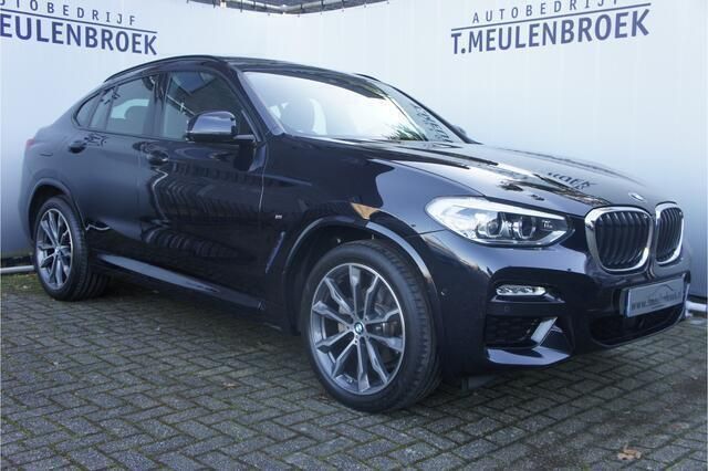 Zwart Gebruikt 2019 BMW X4 Executive SUV | € 34.995 - Afbeelding 1/4