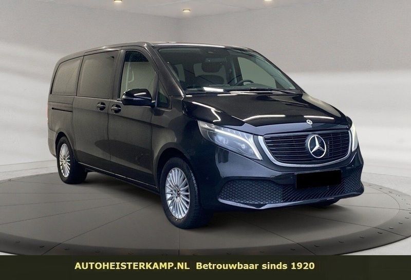 Zwart Gebruikt 2024 Mercedes EQV300 Van | € 44.900 (Goede deal) - Afbeelding 1/4