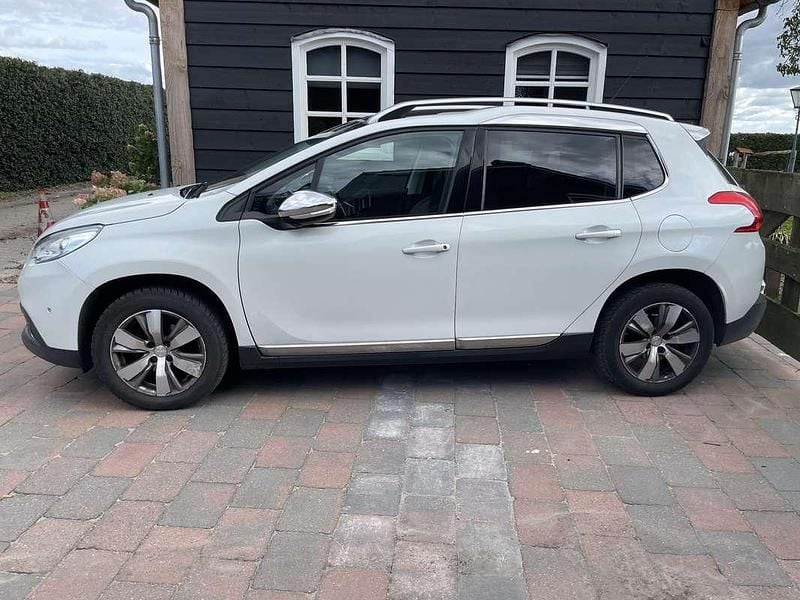 Wit Gebruikt 2015 Peugeot 2008 Allure SUV | € 8.500 (Goede deal) - Afbeelding 1/4