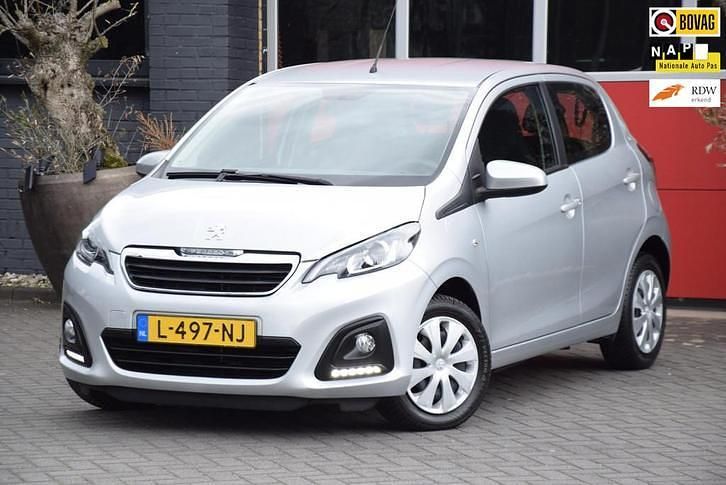 Grijs Gebruikt 2021 Peugeot 108 Active Hatchback | € 7.950 (Goede deal) - Afbeelding 1/3