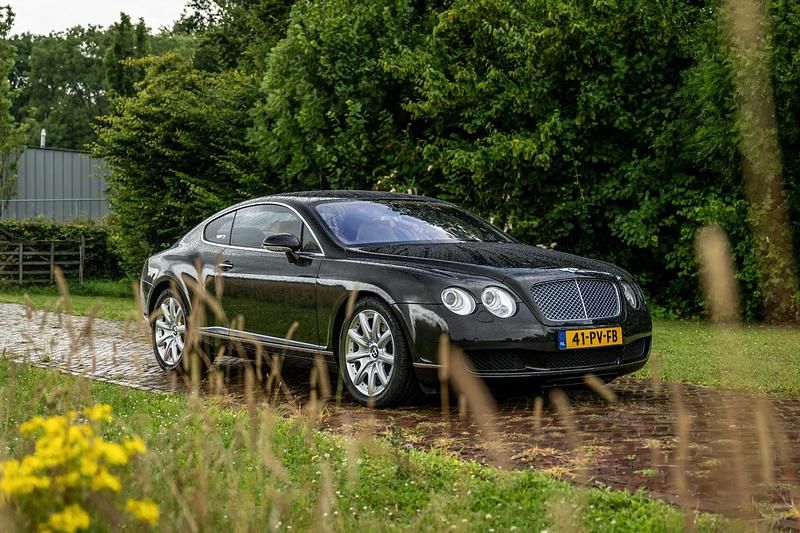 Zwart Gebruikt 2004 Bentley Continental Sedan | € 56.950 (Goede deal) - Afbeelding 1/4