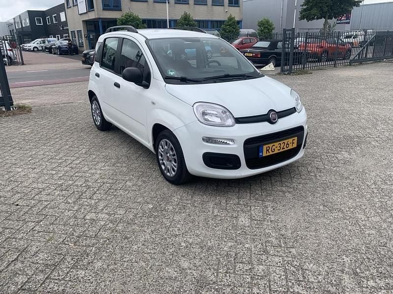 Wit Gebruikt 2017 Fiat Panda Pop Star Hatchback | € 6.950 (Eerlijke prijs) - Afbeelding 1/4