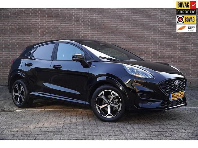 Zwart Occasion 2024 Ford Puma Titanium SUV | € 28.450 (Eerlijke prijs) - Afbeelding 1/4