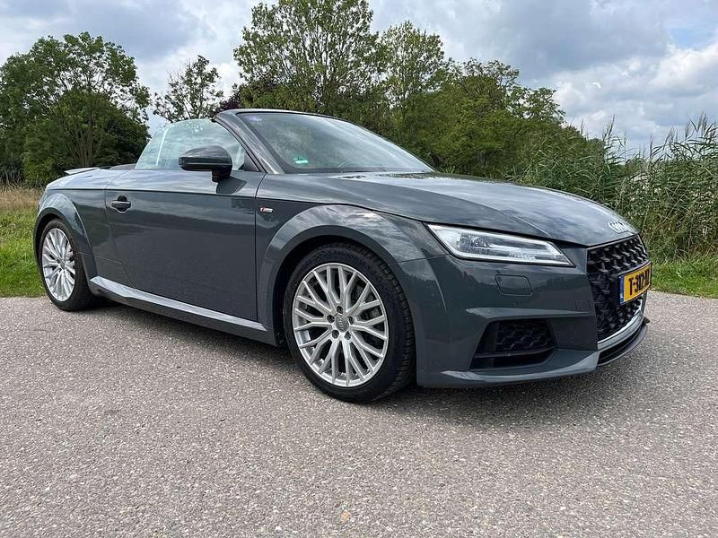 Grijs Gebruikt 2019 Audi TT Roadster Competition Cabriolet | € 30.990 (Super prijs) - Afbeelding 1/4
