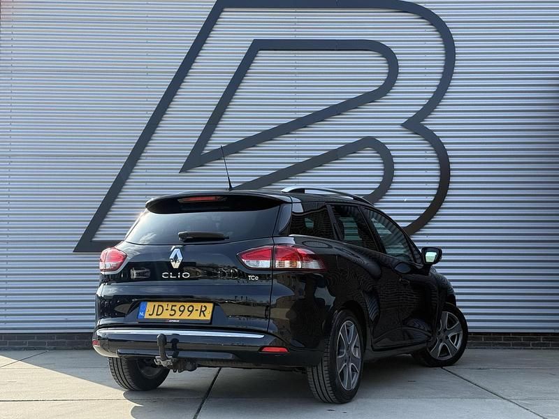 Occasion Renault Clio GrandTour Night&Day 90 PK (66 kW) 2016 Zwart Stationwagen