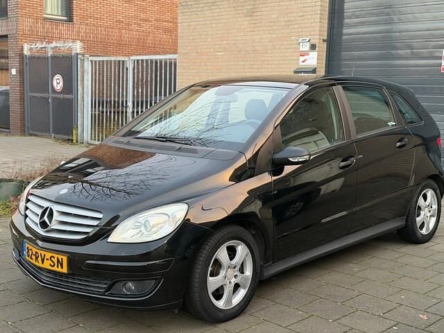 Occasion Mercedes B170 116 PK (85 kW) 2005 Zwart (metallic) MPV