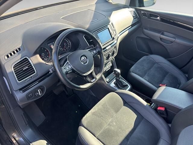 Occasion VW Sharan Highline 150 PK (110 kW) 2016 Bruin MPV