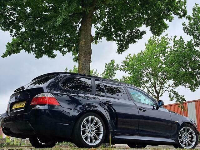 Occasion BMW 525 Executive 218 PK (160 kW) 2007 Blauw Stationwagen