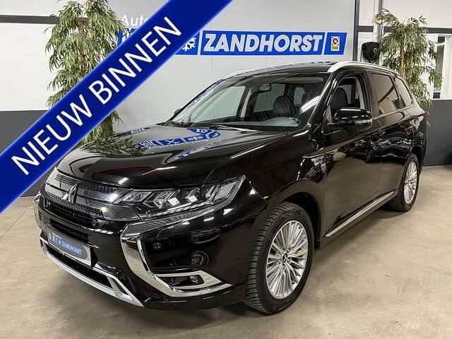 Zwart Gebruikt 2018 Mitsubishi Outlander Intense+ SUV | € 18.995 (Eerlijke prijs) - Afbeelding 1/4