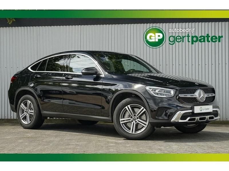 Zwart Gebruikt 2021 Mercedes GLC300 Coupé | € 40.900 - Afbeelding 1/3