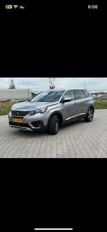 Grijs Gebruikt 2018 Peugeot 5008 GT-line MPV | € 13.950 (Goede deal) - Afbeelding 1/4