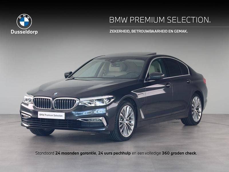Grijs Gebruikt 2020 BMW 530e Executive Sedan | € 30.450 (Super prijs) - Afbeelding 1/4