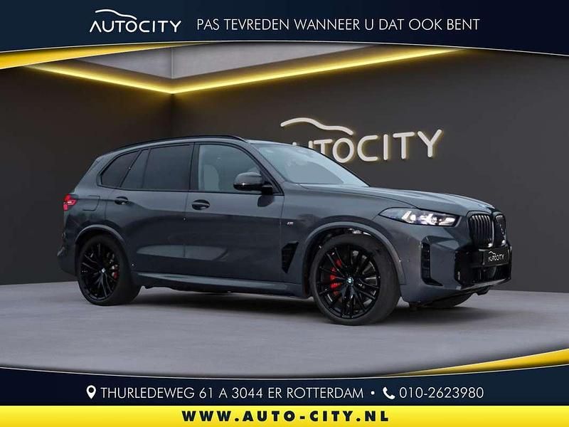 Grijs Gebruikt 2025 BMW X5 M Sport SUV | € 104.750 (Duur) - Afbeelding 1/4