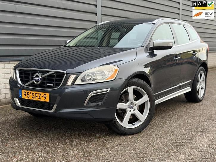 Grijs (metallic) Occasion 2011 Volvo XC60 R-Design SUV | € 7.499 (Goede deal) - Afbeelding 1/4