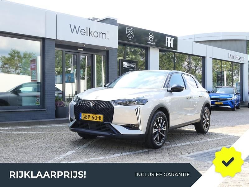 Grijs Gebruikt 2024 DS Automobiles DS3 Performance SUV | € 23.990 (Eerlijke prijs) - Afbeelding 1/4