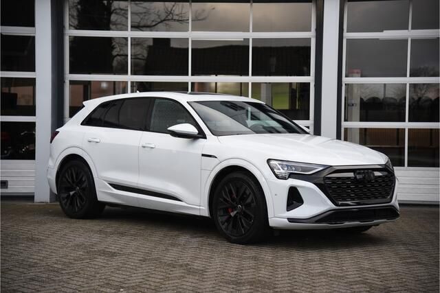 Wit Gebruikt 2023 Audi Q8 e-tron Comfort SUV | € 59.850 (Iets duurder) - Afbeelding 1/4