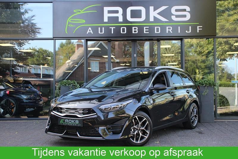 Zwart Nieuw 2025 Kia Ceed Stationwagen | € 34.950 (Eerlijke prijs) - Afbeelding 1/4